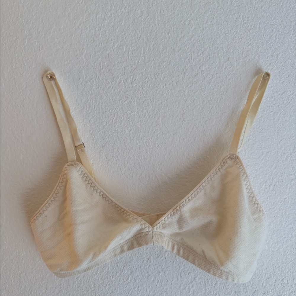 ARQ Magda Bra two colors